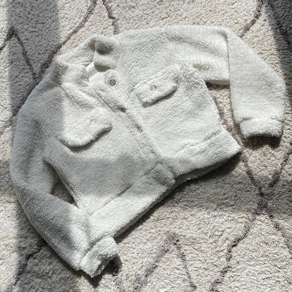 ✨Fuzzy Cropped Jacket✨ - Picture 1 of 6